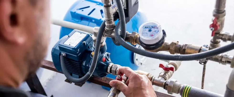 Licensed plumber performing plumbing work in a residential or commercial property in Muskoka, ON